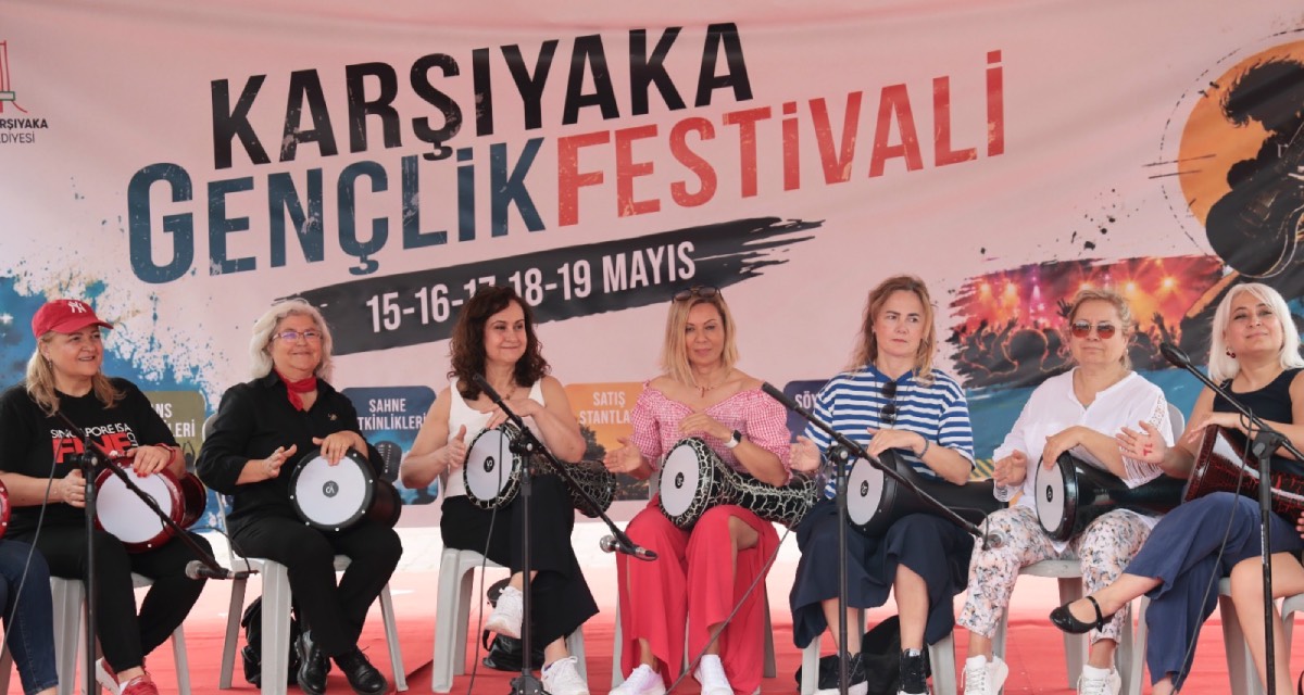 Karşıyaka'da 19 Mayıs coşkusu gençlik festivaliyle kutlandı