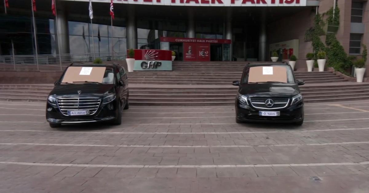 Kılıçdaroğlu, Özel döneminde kullanılan iki aracı satışa çıkardı