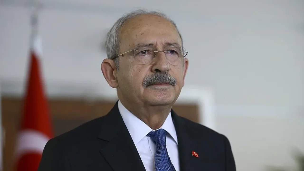 Kılıçdaroğlu, X hesabı biyografisini "CHP Genel Başkanı" olarak değiştirdi
