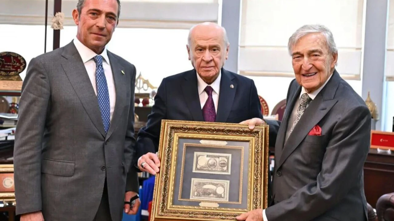 Koç Ailesi'nin Bahçeli'ye verdiği hediyenin sırrı! Değeri dudak uçuklatıyor