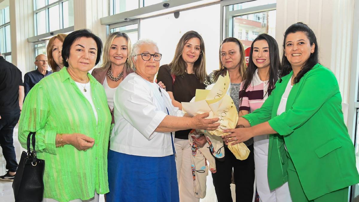 Kumluca'da "Camın Büyülü Dünyası" resim sergisi açıldı!