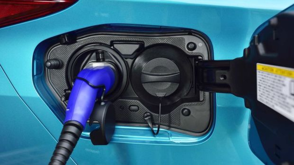 Küresel elektrikli araç satışları Nisan'da yüzde 6 arttı