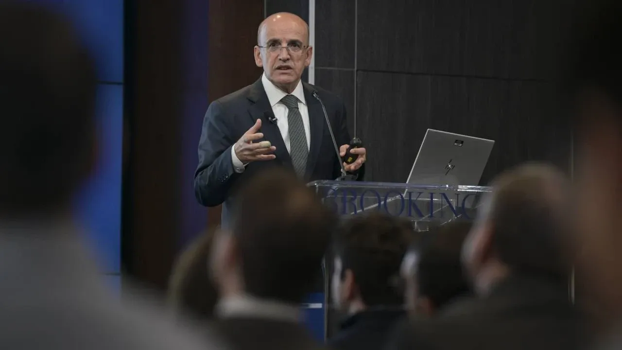 Londra'da Mehmet Şimşek ve Fatih Karahan'a soğuk duş! Butlan kararını öğrenince salonu terk ettiler