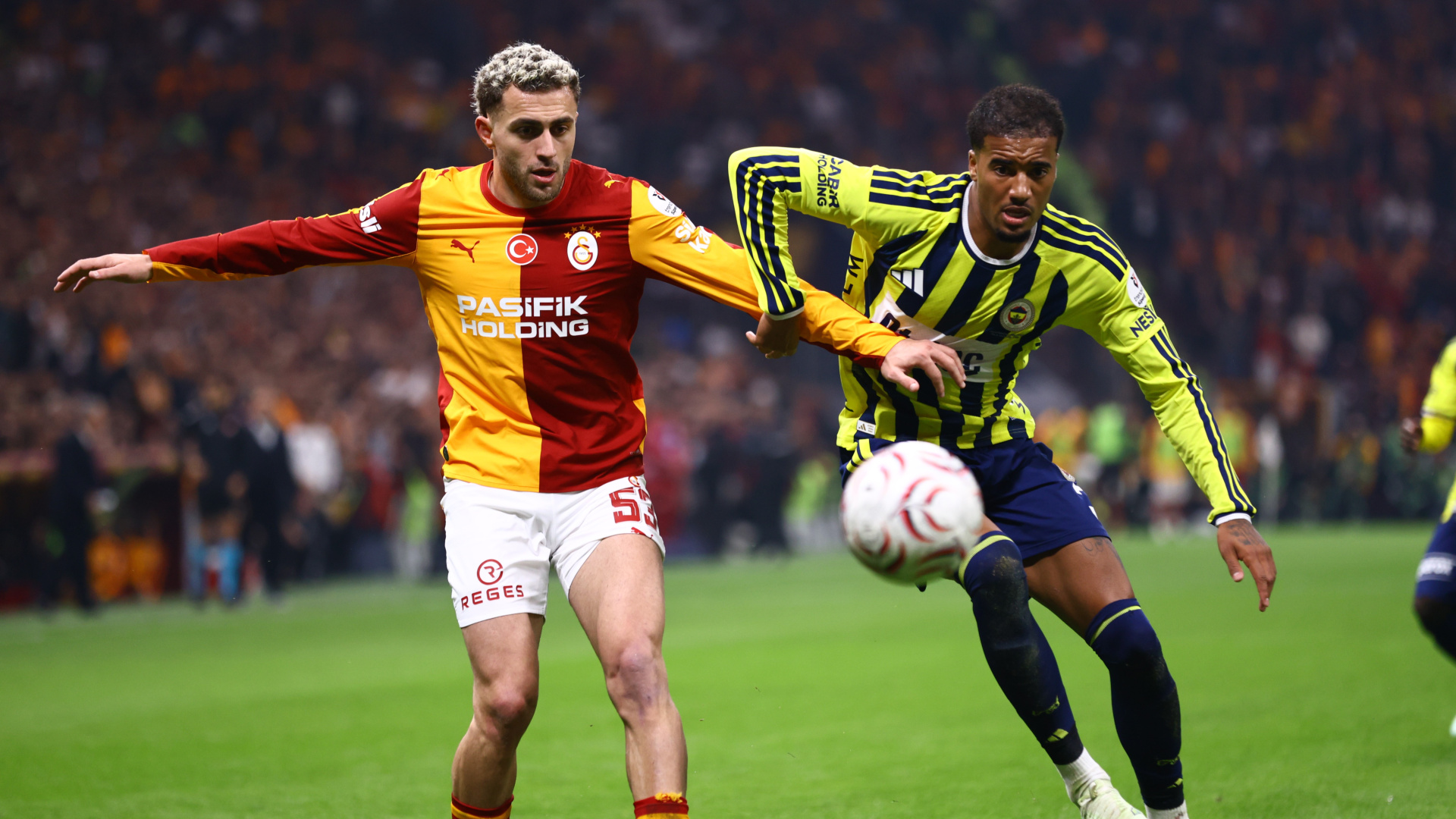 Maçı kazanan Galatasaray ın hisseleri de negatif seyrediyor