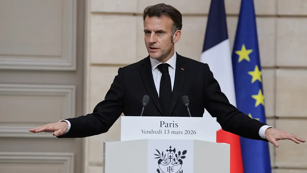 Macron'dan İsrail'e Lübnan çağrısı