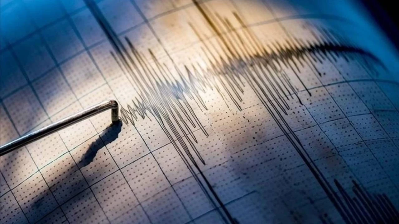 Malatya'nın Battalgazi ilçesinde saat 06.20'de 5 büyüklüğünde deprem yaşandı