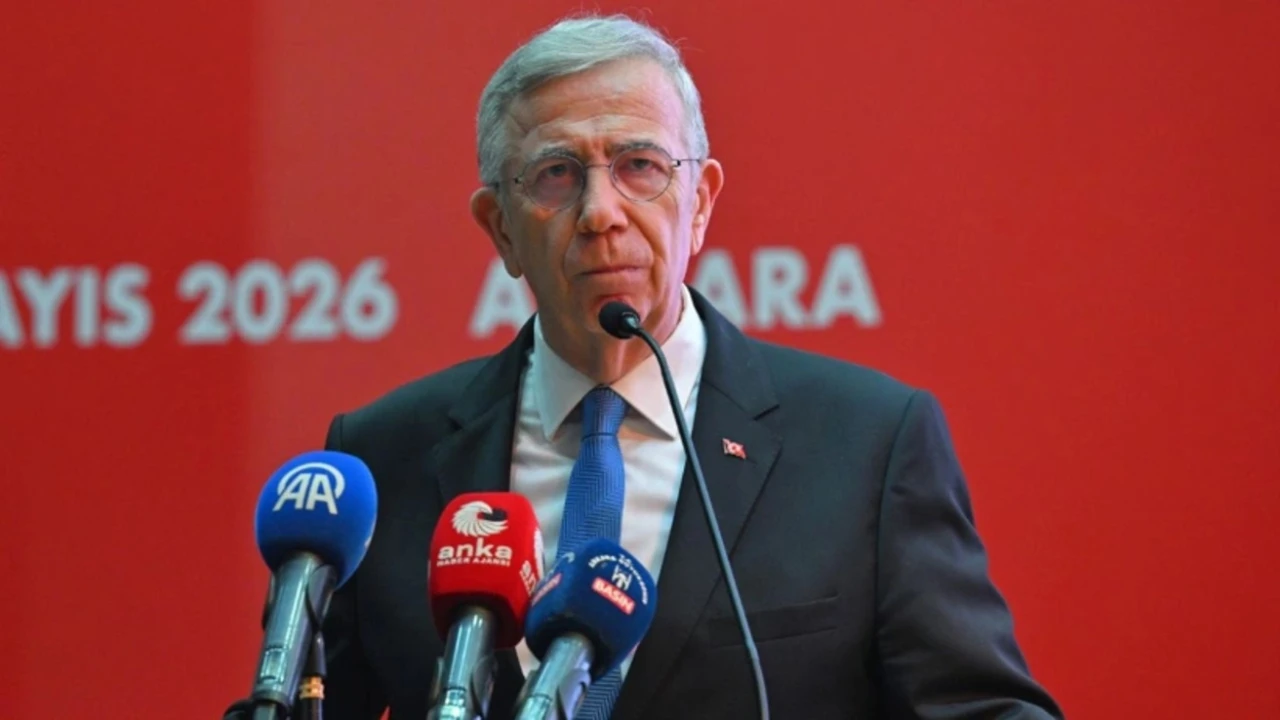 Mansur Yavaş'ın zor anları! Atılan slogan nedeniyle konuşamadı