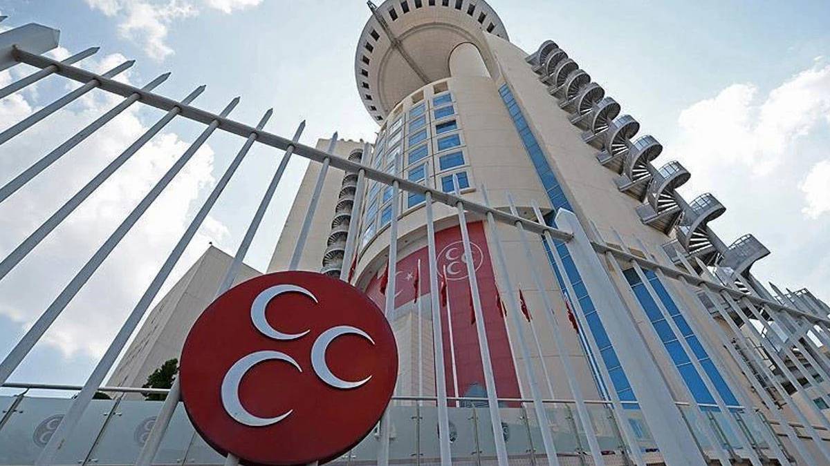 MHP'de bir il teşkilatı daha feshedildi