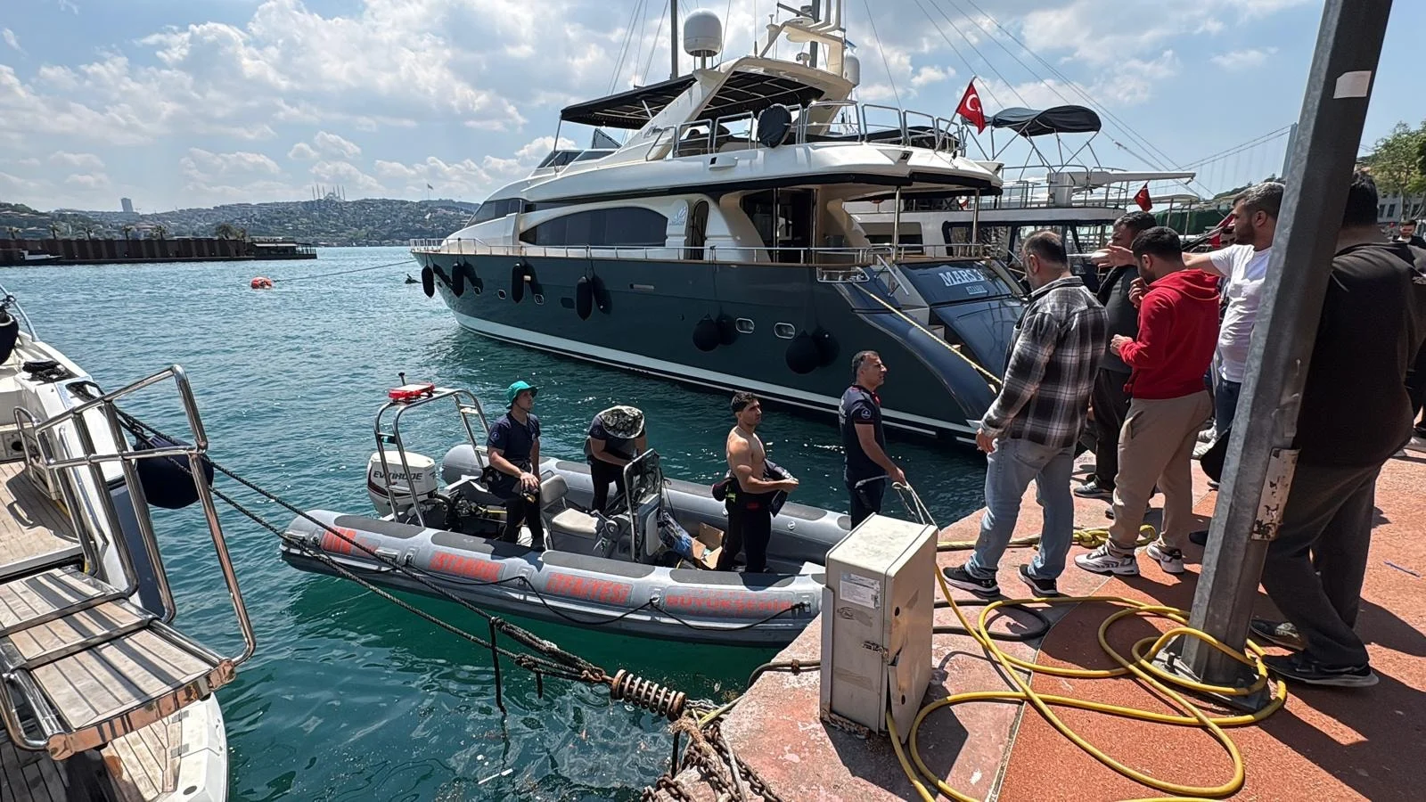 Midye toplamak için daldı; denizde kayboldu