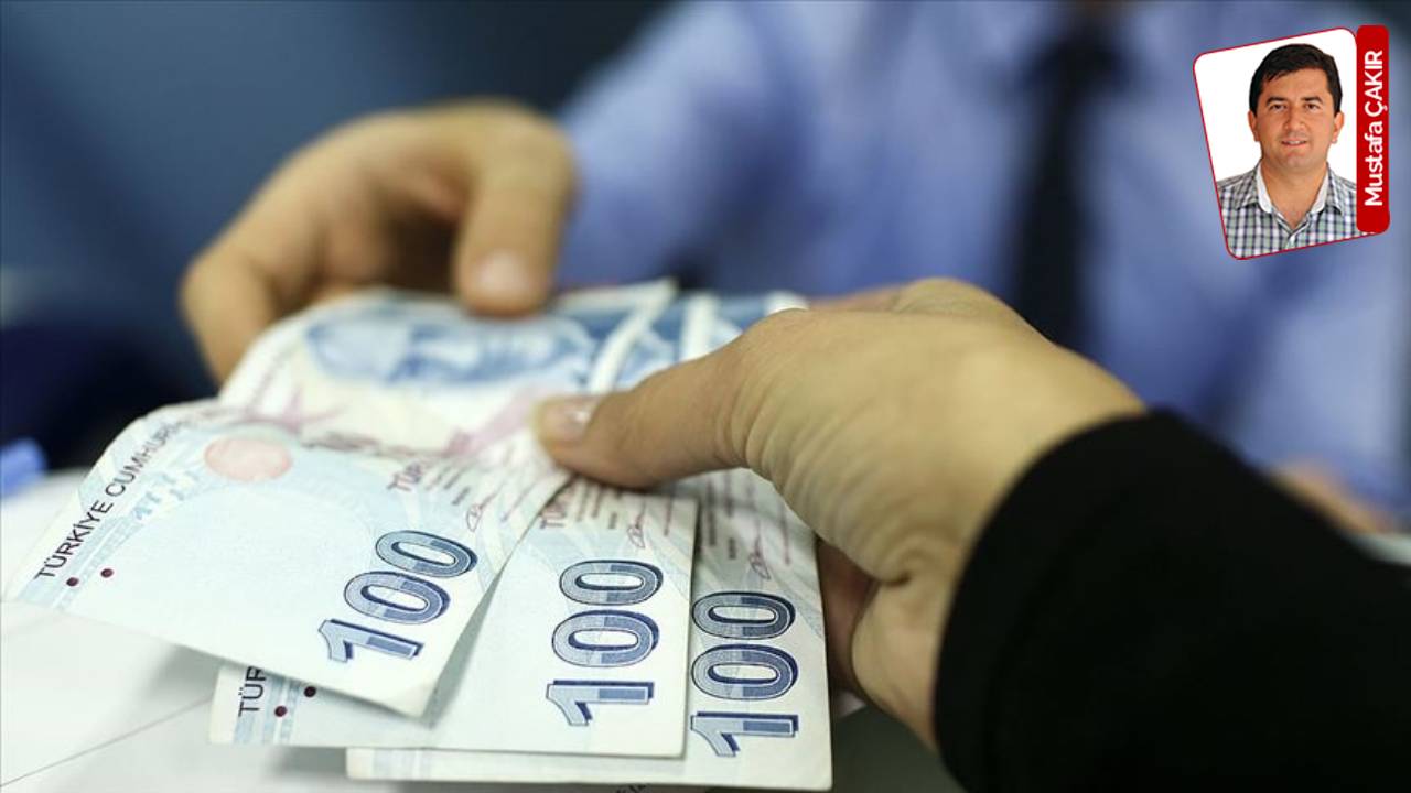 Milyonlarca memur ile memur emeklisinin toplu sözleşmesini düzenleyen yasada değişikliğe hazırlanılıyor