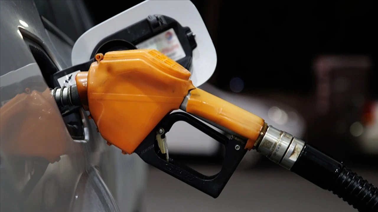 Motorinde ise 5,13 lira zam yansıyacak: motorine 6,85 lira artış beklenirken