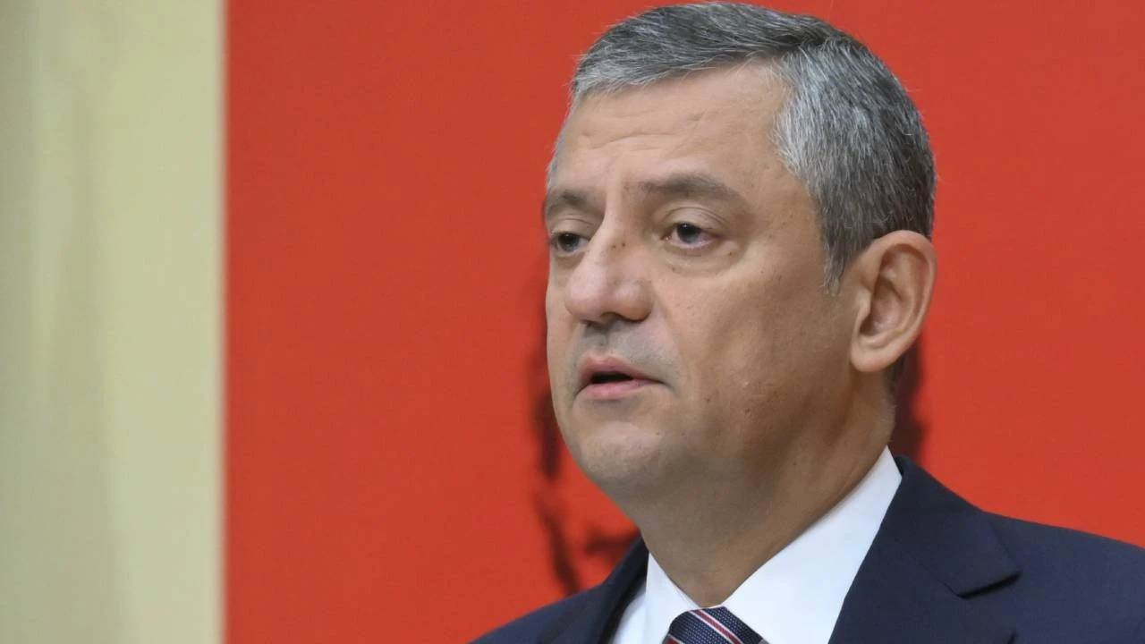Özgür Özel'den 'yeni parti' iddialarına net yanıt