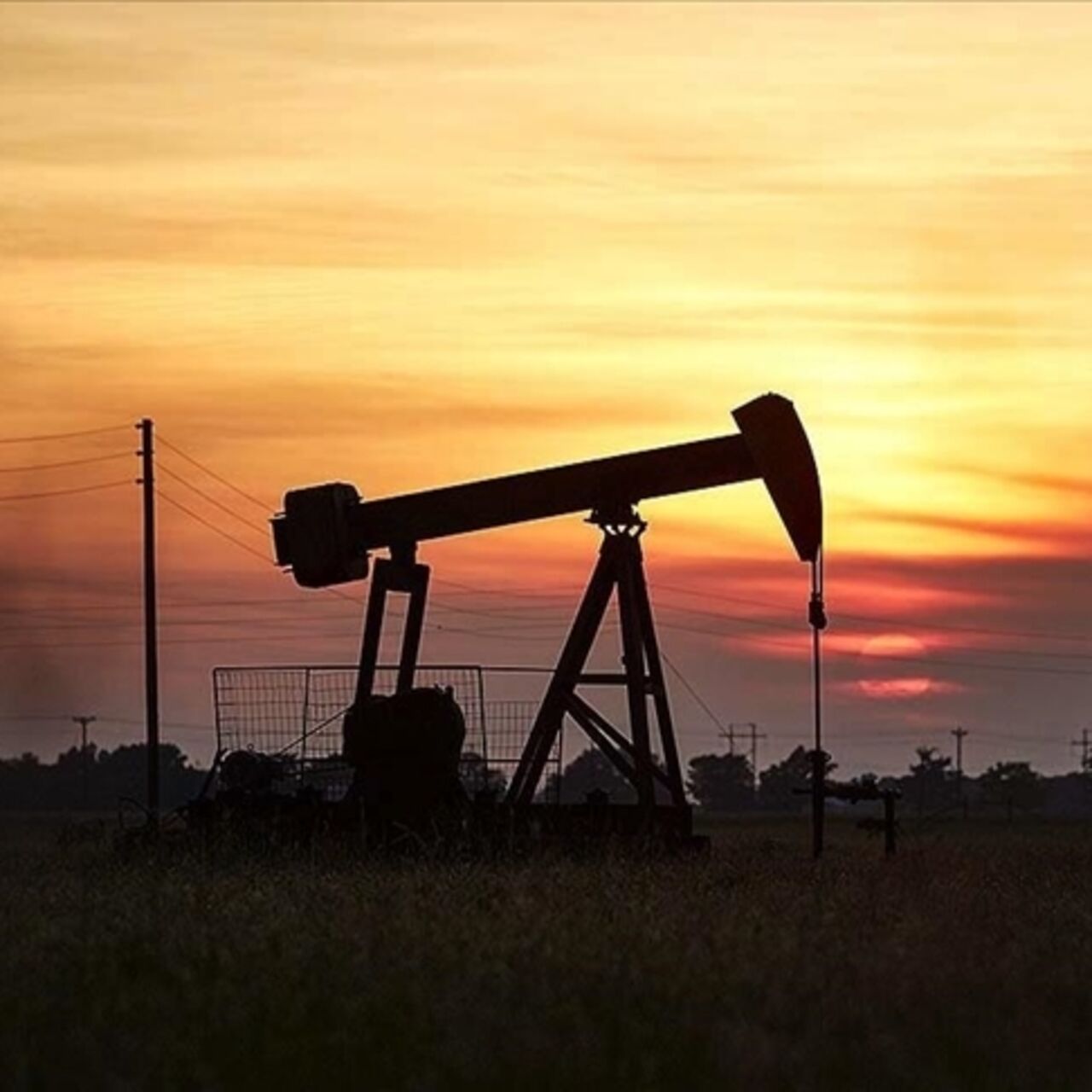 Petrol fiyatlarında düşüş: Brent petrolün varil fiyatı 86 dolar seviyelerine kadar inerken