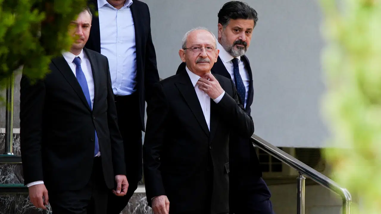 Polis baskınıyla tahliye edilmişti... Kılıçdaroğlu'ndan CHP Genel Merkezi'nde yaşananlar sonrası ilk açıklama