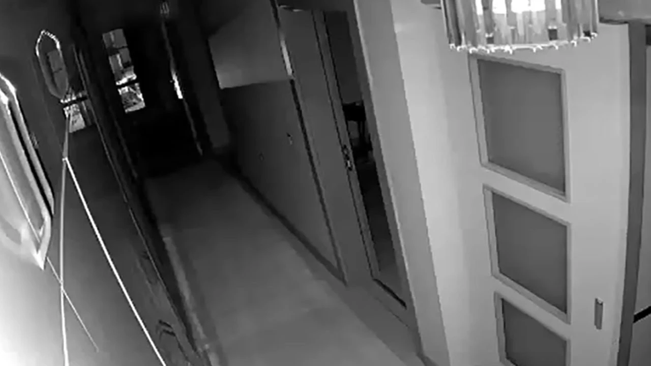 Saat 03.42'de merkez üssü Gaziantep'in Nurdağı ilçesi olan 4.5 büyüklüğünde deprem yaşandı