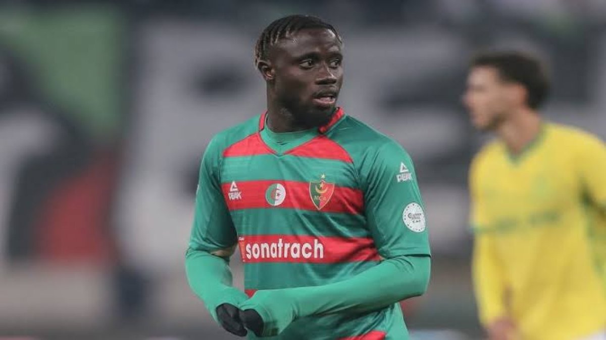 Santrfor transferi için MC Alger forması giyen Mohamed Saliou Bangoura'ya teklif yaptı