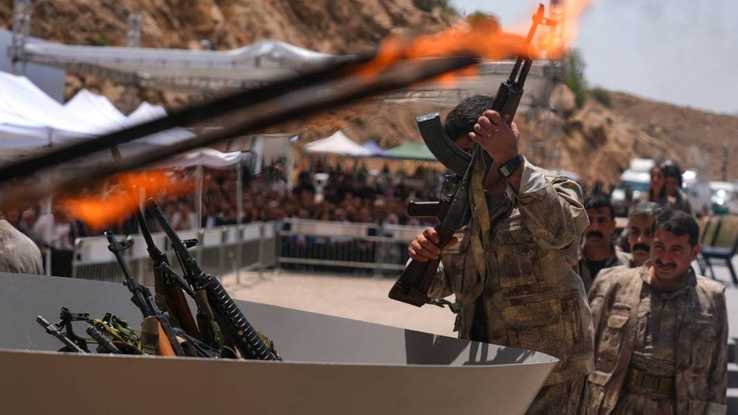 Silah bırakanlar PKK'lılara 2 ay süre