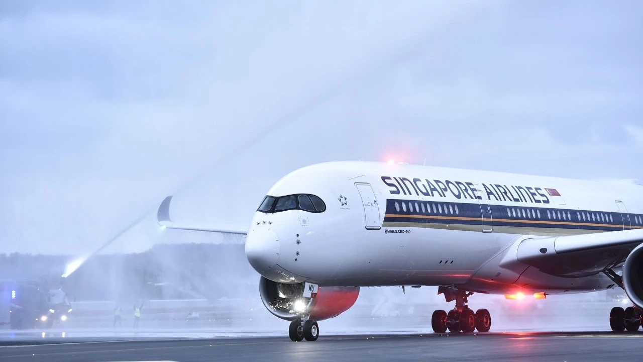 Singapur Hava Yolları Grubu'nun kârı yükseldi