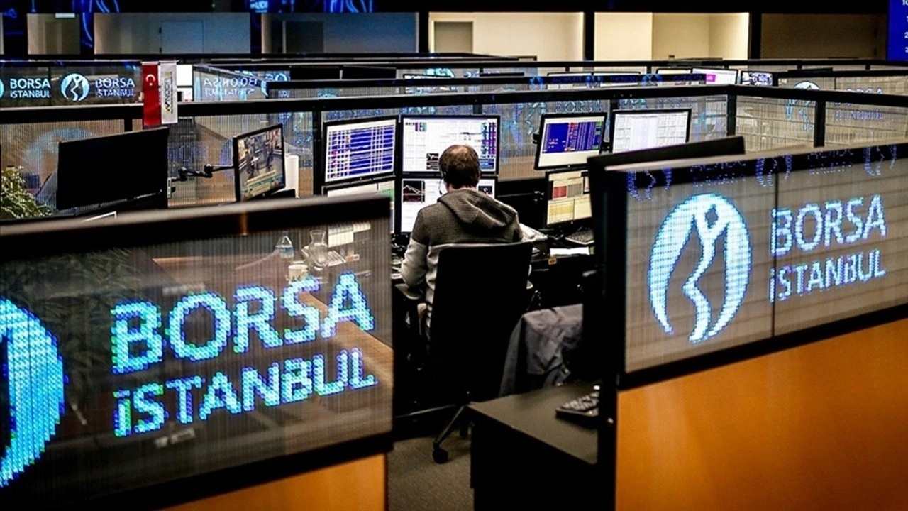 Siyasi belirsizliğin tırmanmasıyla birlikte, borsanın lokomotif sektörleri de ayakta kalmakta zorlanıyor