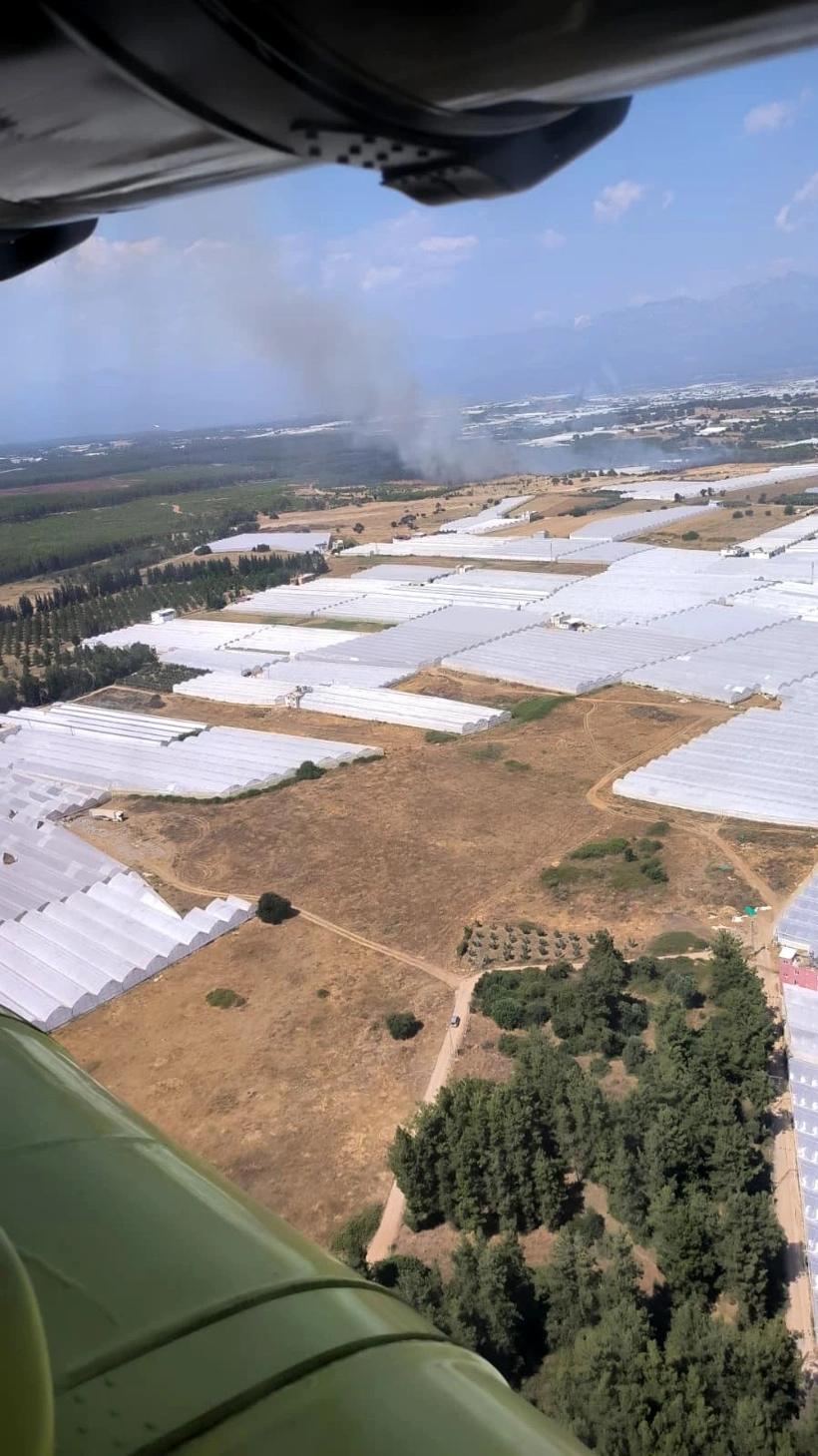 Son Dakika | Antalya'da orman yangını çıktı: Uçak ve helikopterlerle söndürülmeye çalışılıyor - Resim: 2