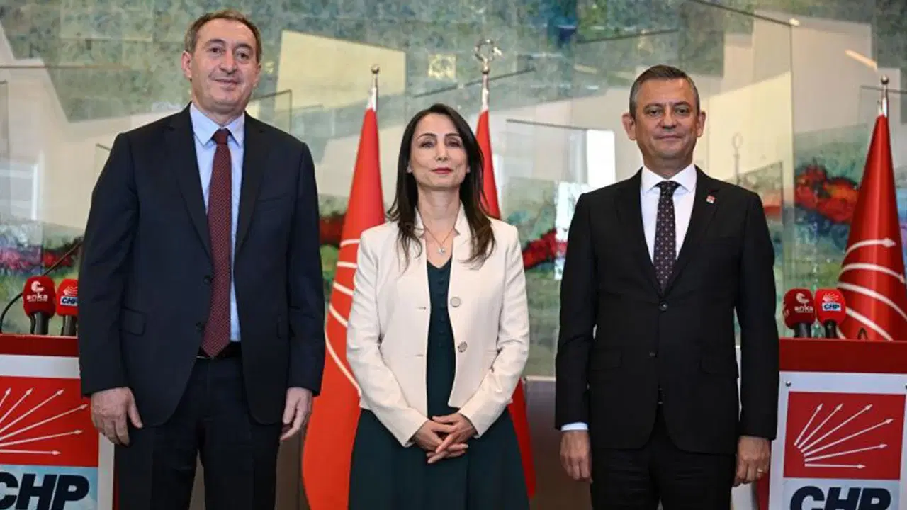 Son Dakika... DEM Parti'den Özgür Özel'e dayanışma telefonu