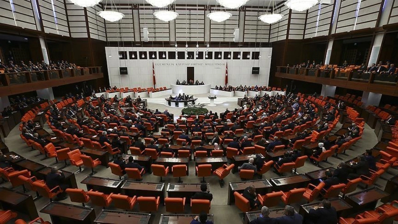 Tartışmalı varlık barışı düzenlemesinde ilk 5 madde kabul edildi
