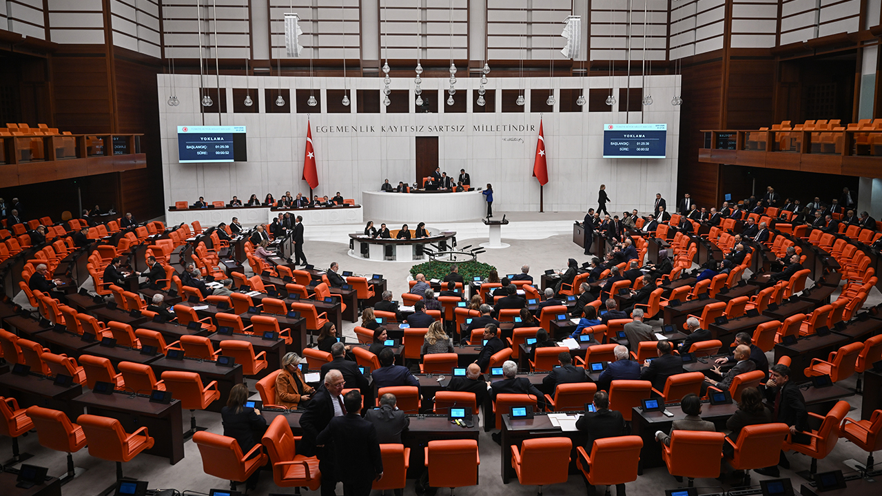 TBMM'nin çalışma süresinin uzatılmasına ilişkin karar, Resmi Gazete'de yayımlandı