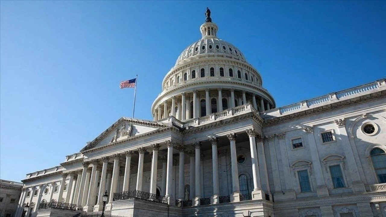 Temsilciler Meclisi'nden Trump'a İran freni