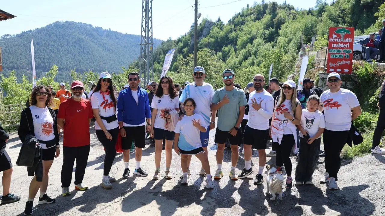 Toroslar'da 19 Mayıs Doğa Yürüyüşü coşkuyla yapıldı