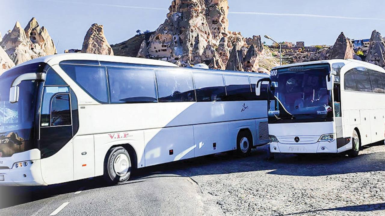 Turizm sektörünün görünmeyen emekçileri olan tur şoförleri uzun mesailer