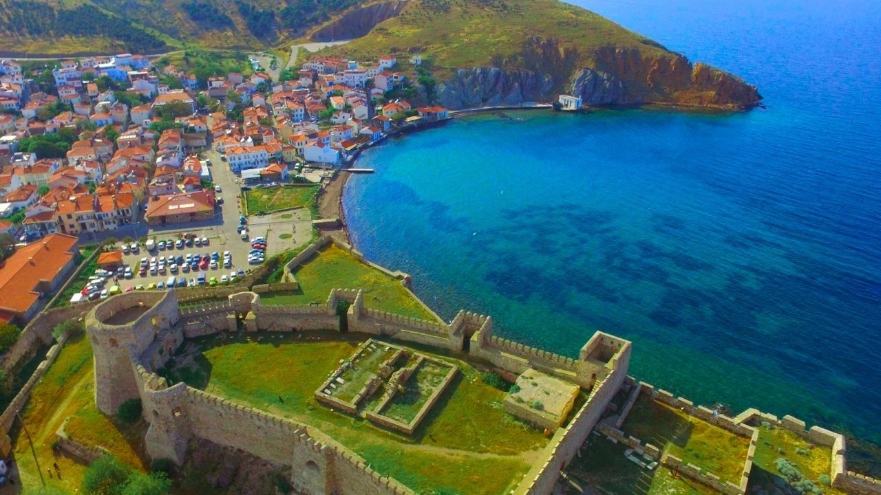 Türkiye'nin en güzel adası bayramda ağzına kadar doldu
