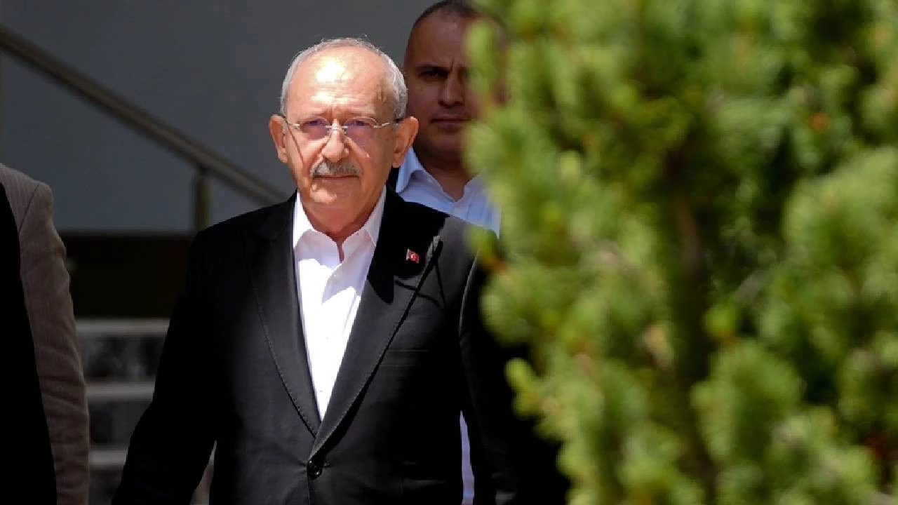 Tutuklu gazeteci İsmail Arı, Kılıçdaroğlu ile görüşmesini anlattı