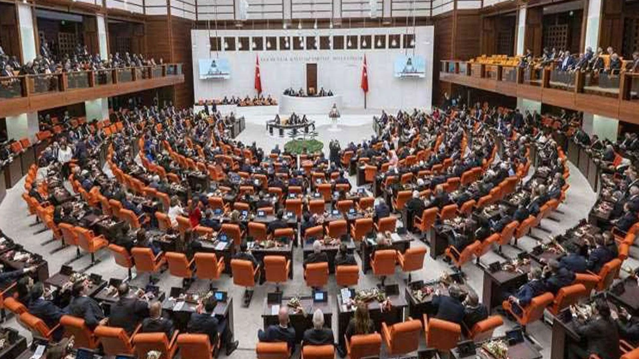 Varlık barışı düzenlemesinde ilk 5 madde TBMM Genel Kurulu'nda kabul edildi
