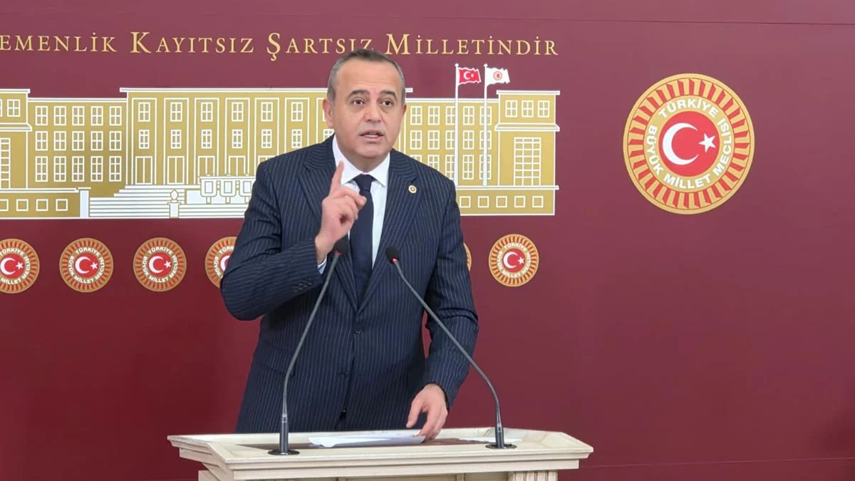 Yaptığı paylaşım AKP'ye geçiş olarak yorumlandı, gerçek bambaşka çıktı
