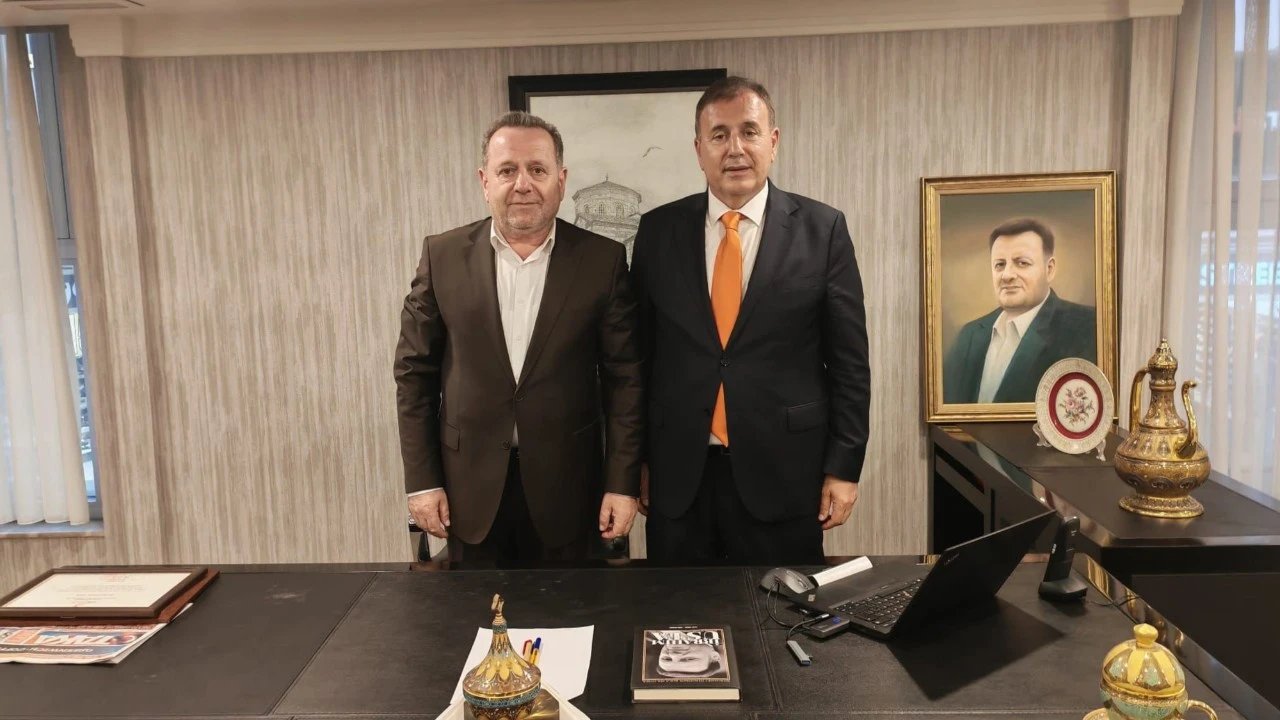 Ziyarette Zorlu Grand Otel Genel Müdürü Cenk Bora ve TSO Meclis Üyesi Hamdi Abanoz da yer aldı